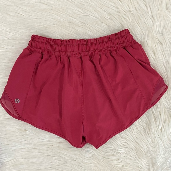 Lululemon Hotty Hot Short II *2.5"- Violet Red - Picture 7 of 10